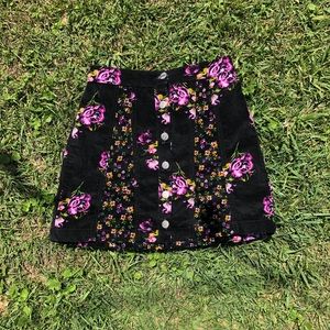 Floral mini skirt